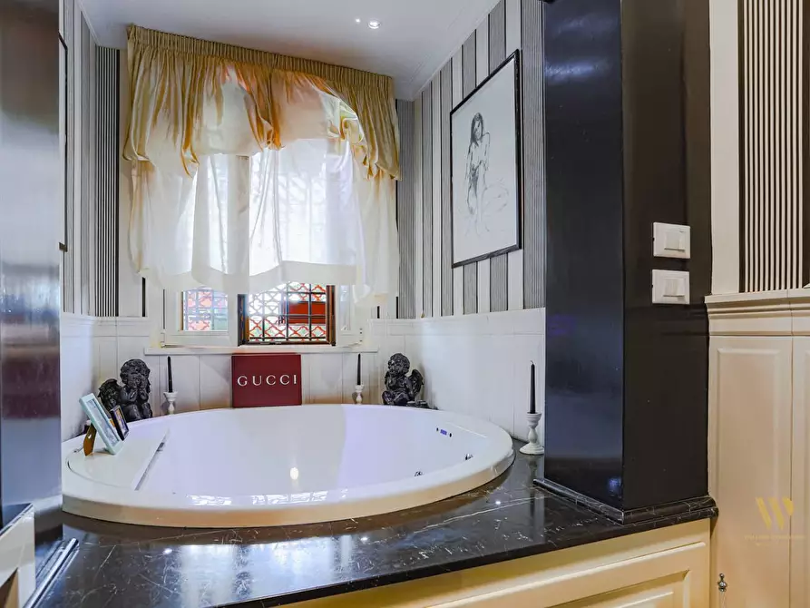 Immagine 7 di Appartamento in vendita  in VIA amantea 77 a Roma