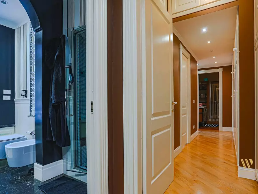 Immagine 8 di Appartamento in vendita  in VIA amantea 77 a Roma