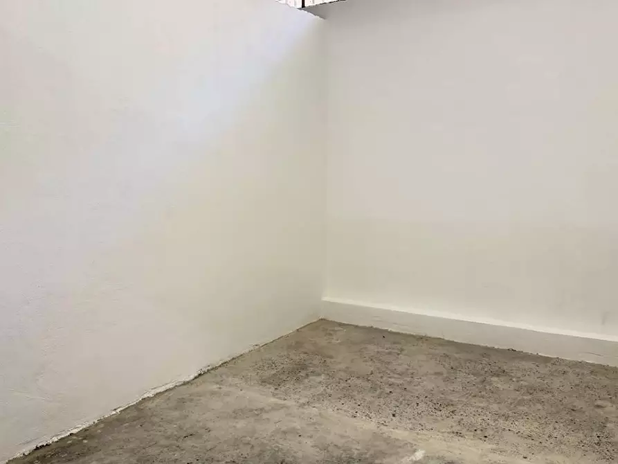 Immagine 2 di Magazzino in affitto  in VIA diaz a Lamezia Terme