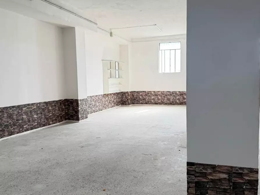 Immagine 6 di Magazzino in affitto  in VIA diaz a Lamezia Terme