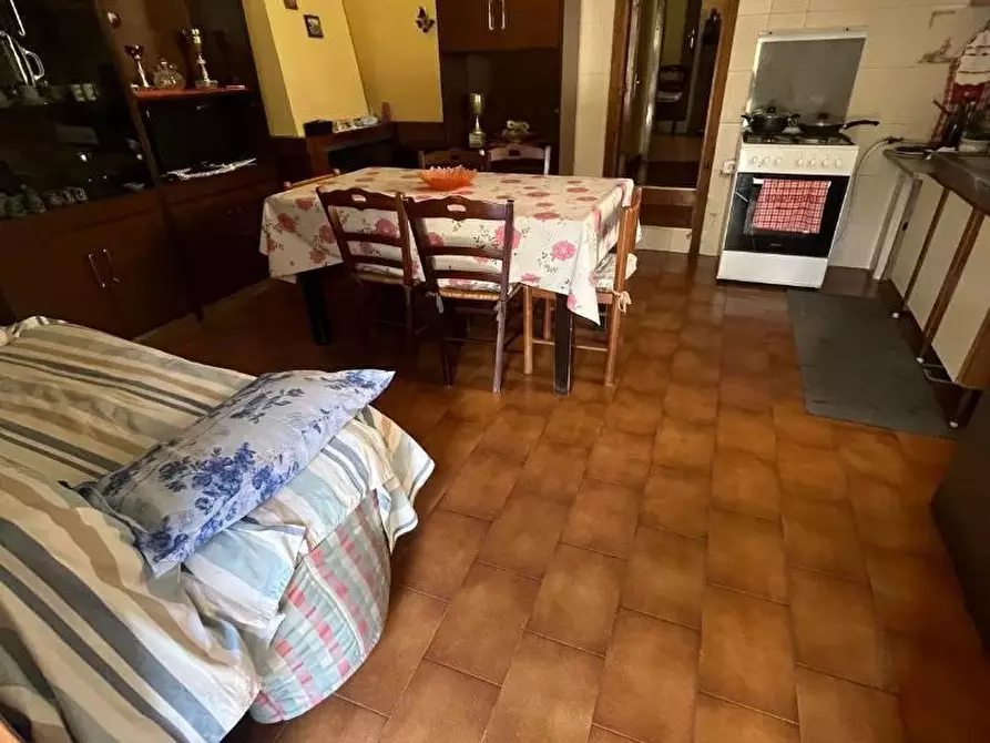 Immagine 4 di Casa indipendente in vendita  a Catanzaro