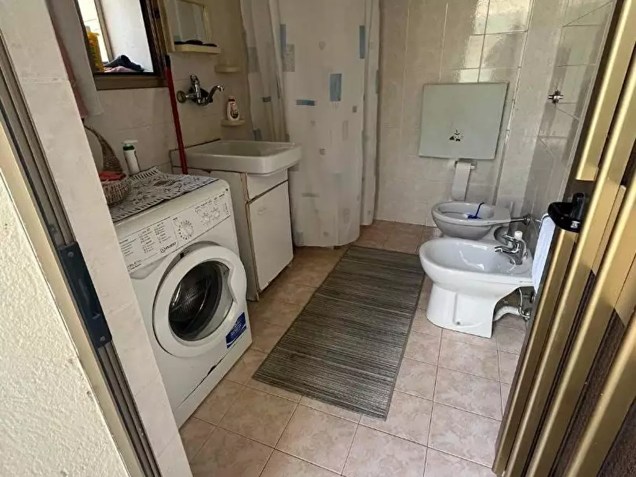 Immagine 5 di Casa indipendente in vendita  a Catanzaro