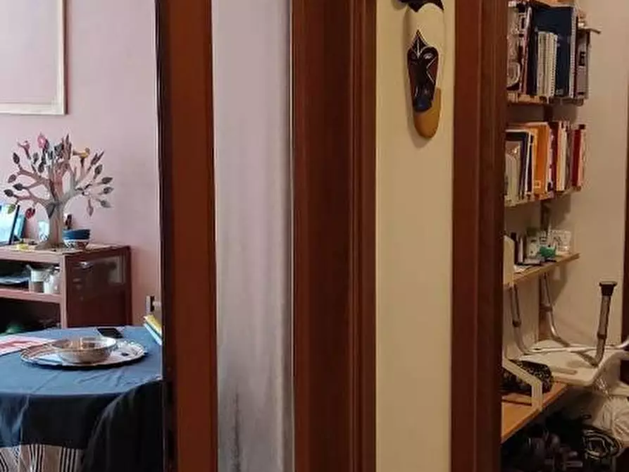 Immagine 6 di Appartamento in vendita  in VIA ballarin a Roma