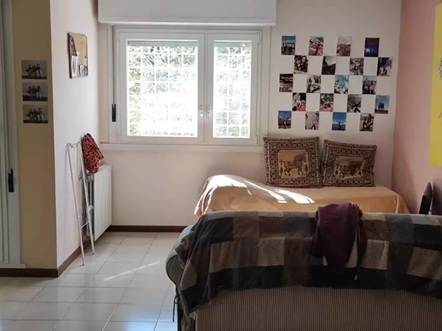 Immagine 14 di Appartamento in vendita  in VIA ballarin a Roma