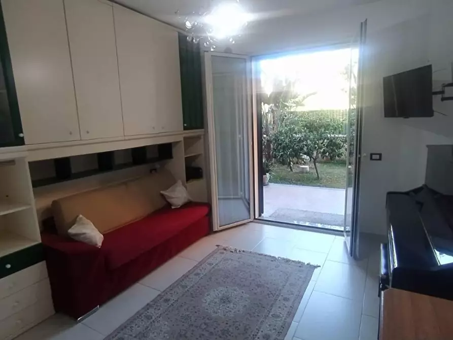 Immagine 9 di Appartamento in vendita  in VIA tupparello a Acireale