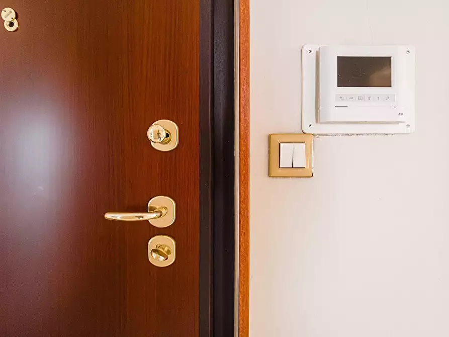 Immagine 19 di Appartamento in vendita  in VIA guala 112 a Torino