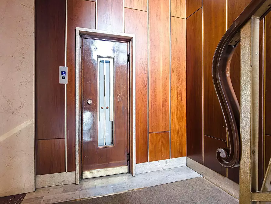 Immagine 20 di Appartamento in vendita  in VIA guala 112 a Torino