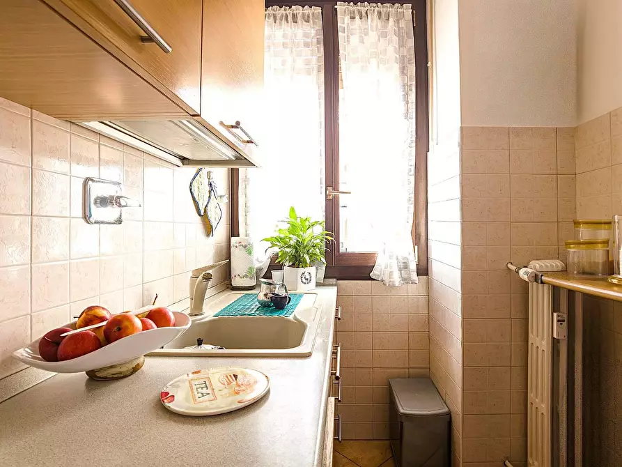 Immagine 9 di Appartamento in vendita  in VIA guala 112 a Torino