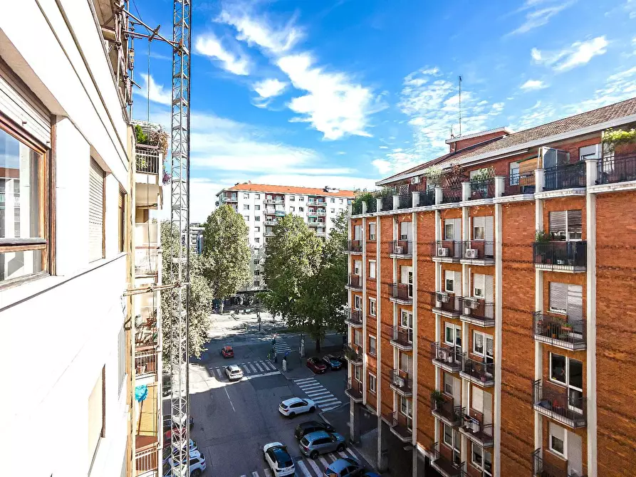 Immagine 2 di Appartamento in vendita  in VIA guala 112 a Torino