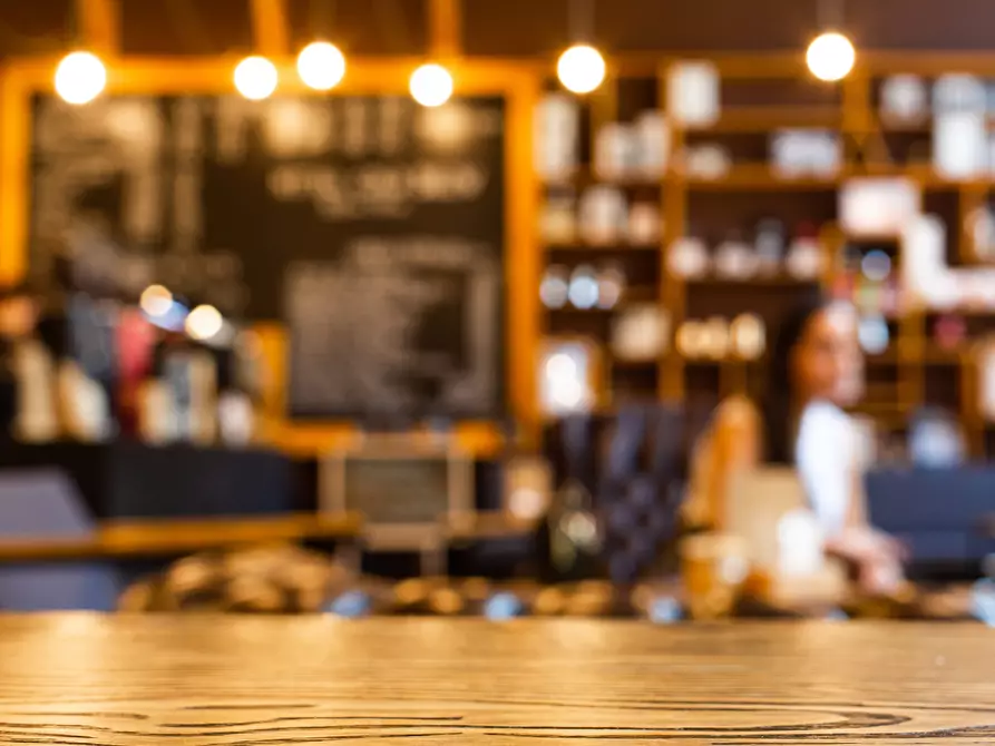 Immagine 2 di Attività commerciale in affitto  a Lamezia Terme