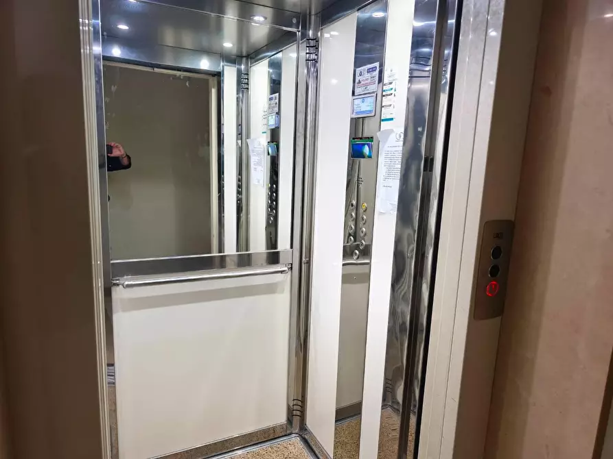 Immagine 6 di Appartamento in vendita  in LOCALITA'san tommaso a Avellino