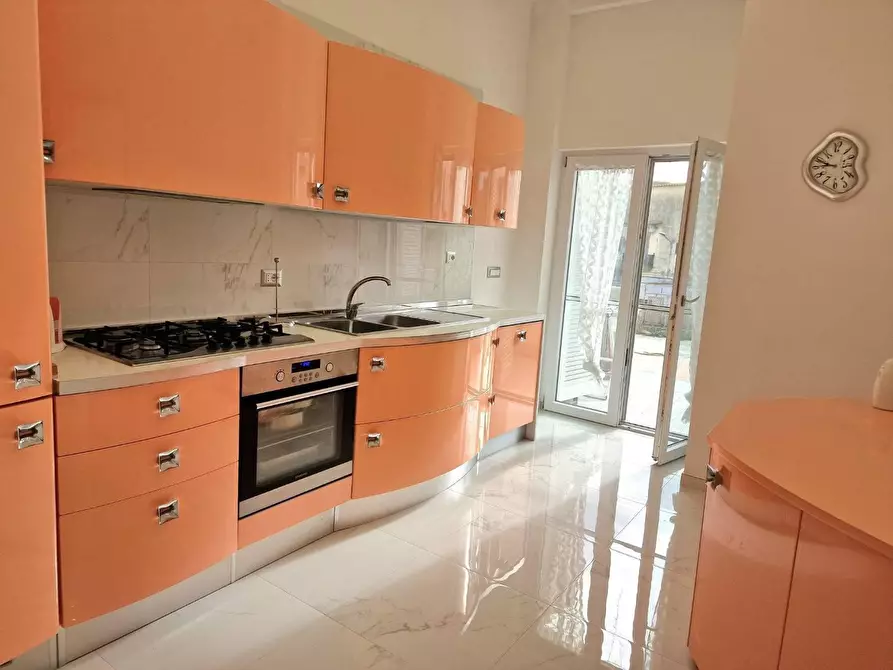 Immagine 8 di Appartamento in vendita  a Torre Annunziata