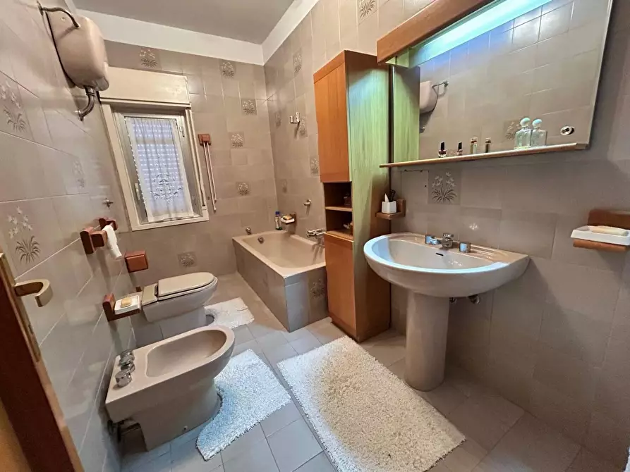 Immagine 20 di Appartamento in vendita  in VIA lombardia a Agrigento