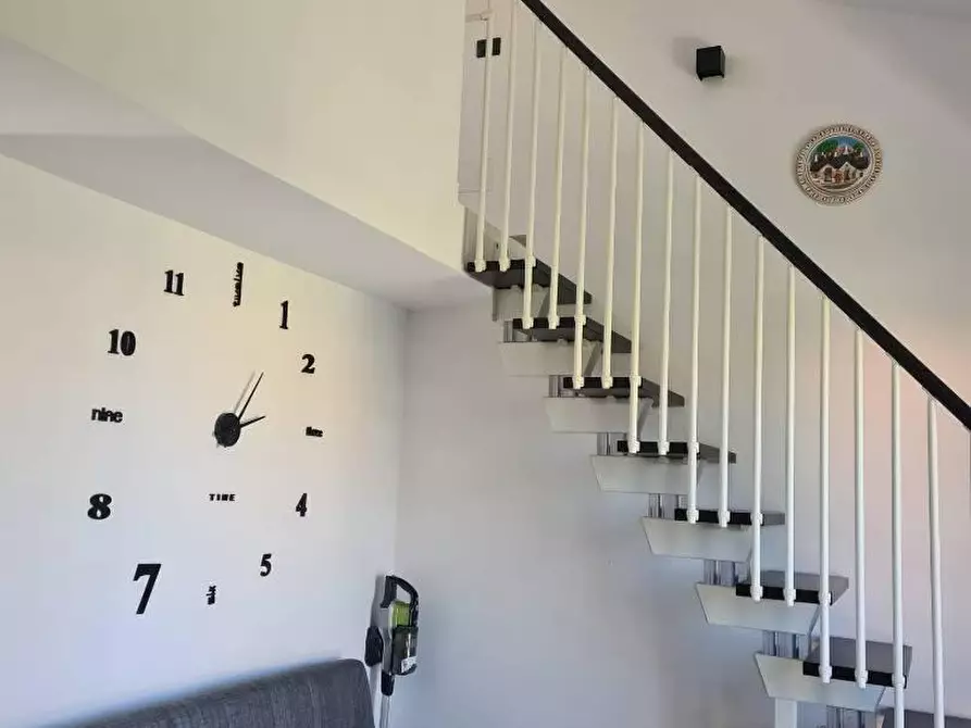 Immagine 10 di Appartamento in vendita  in VIA delle tribune 7 a Campofelice Di Roccella