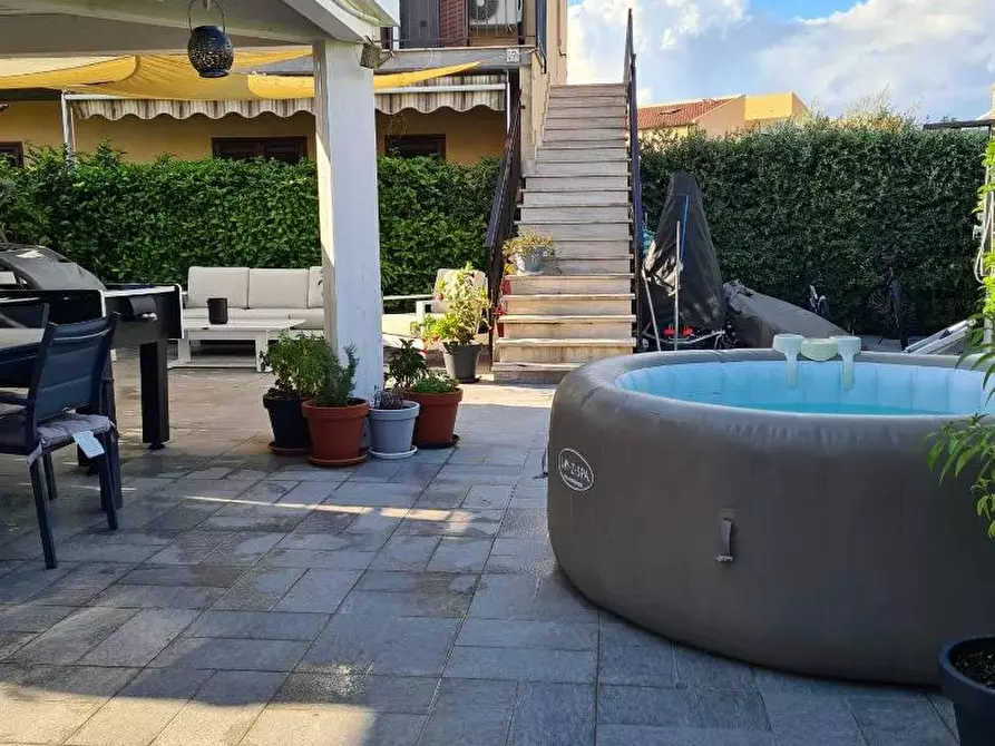 Immagine 19 di Appartamento in vendita  in VIA delle tribune 7 a Campofelice Di Roccella