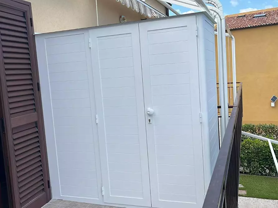 Immagine 2 di Appartamento in vendita  in VIA delle tribune 7 a Campofelice Di Roccella