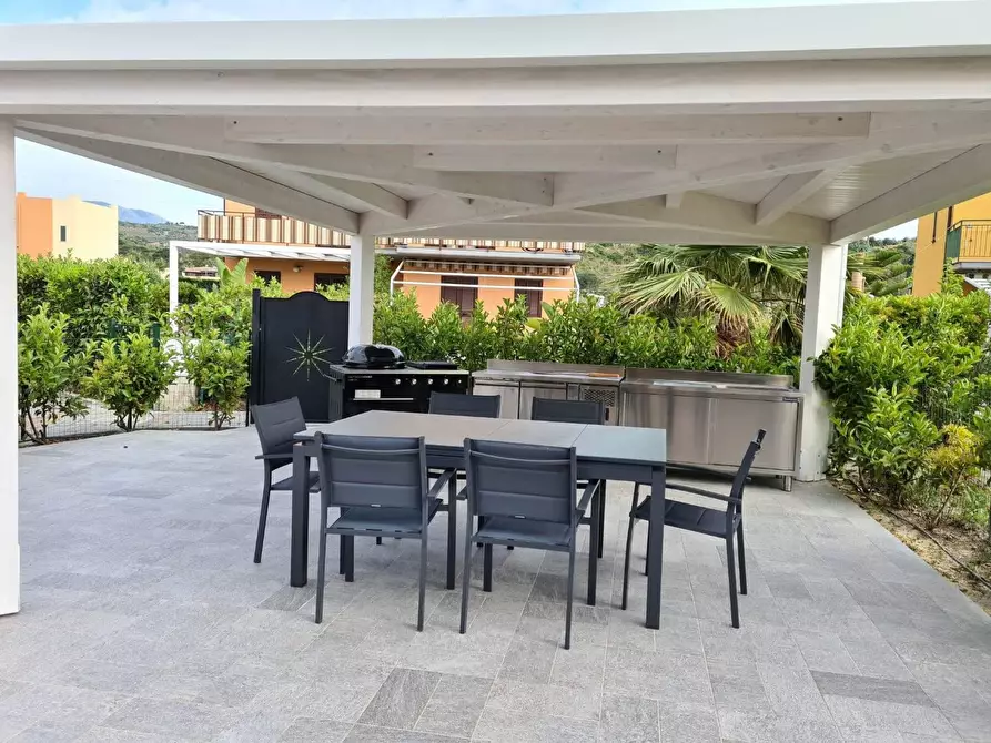 Immagine 6 di Appartamento in vendita  in VIA delle tribune 7 a Campofelice Di Roccella