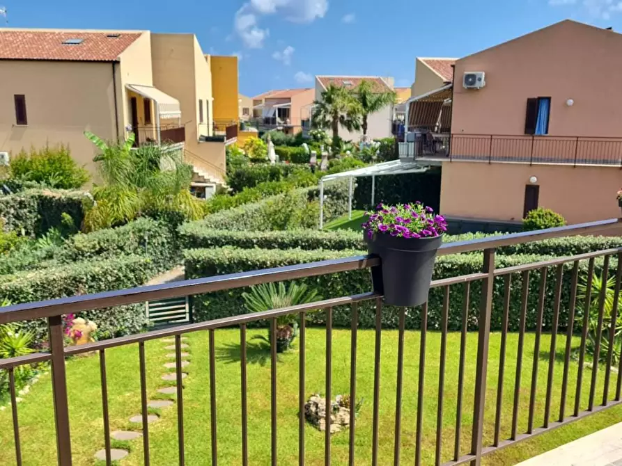 Immagine 9 di Appartamento in vendita  in VIA delle tribune 7 a Campofelice Di Roccella