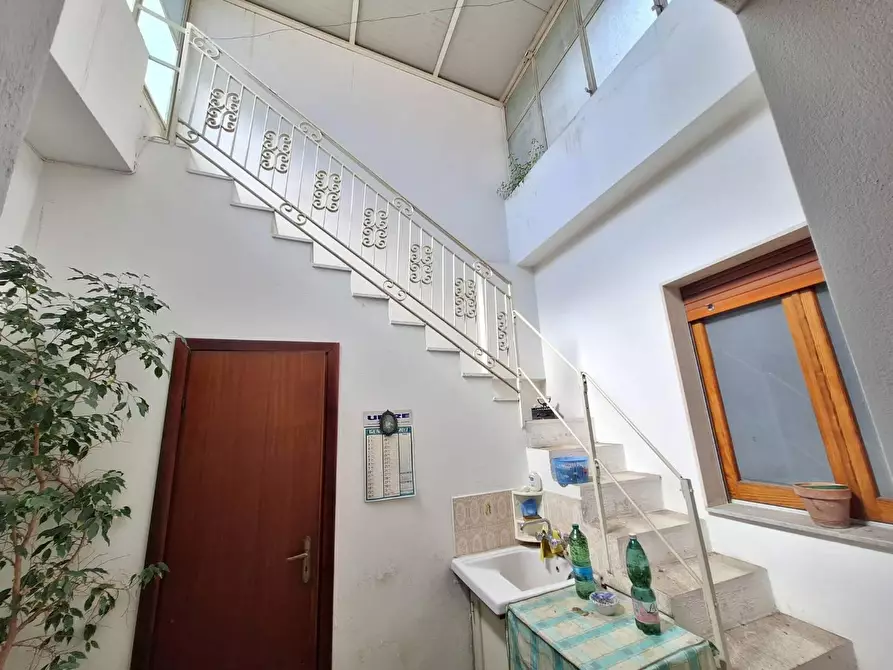 Immagine 12 di Casa indipendente in vendita  in PIAZZA san leopoldo a Aci Catena