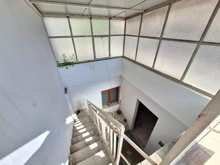 Immagine 13 di Casa indipendente in vendita  in PIAZZA san leopoldo a Aci Catena