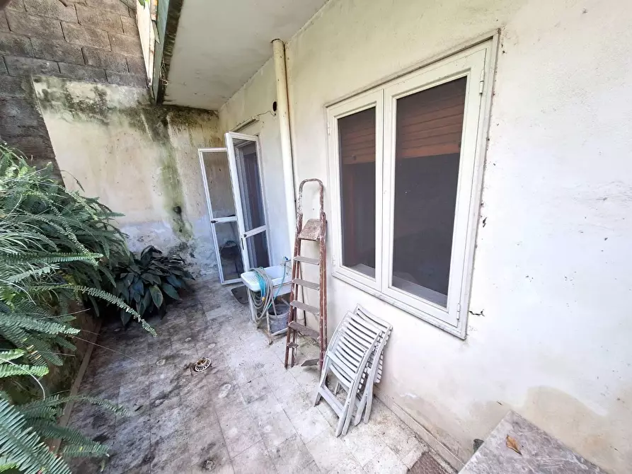 Immagine 15 di Casa indipendente in vendita  in PIAZZA san leopoldo a Aci Catena
