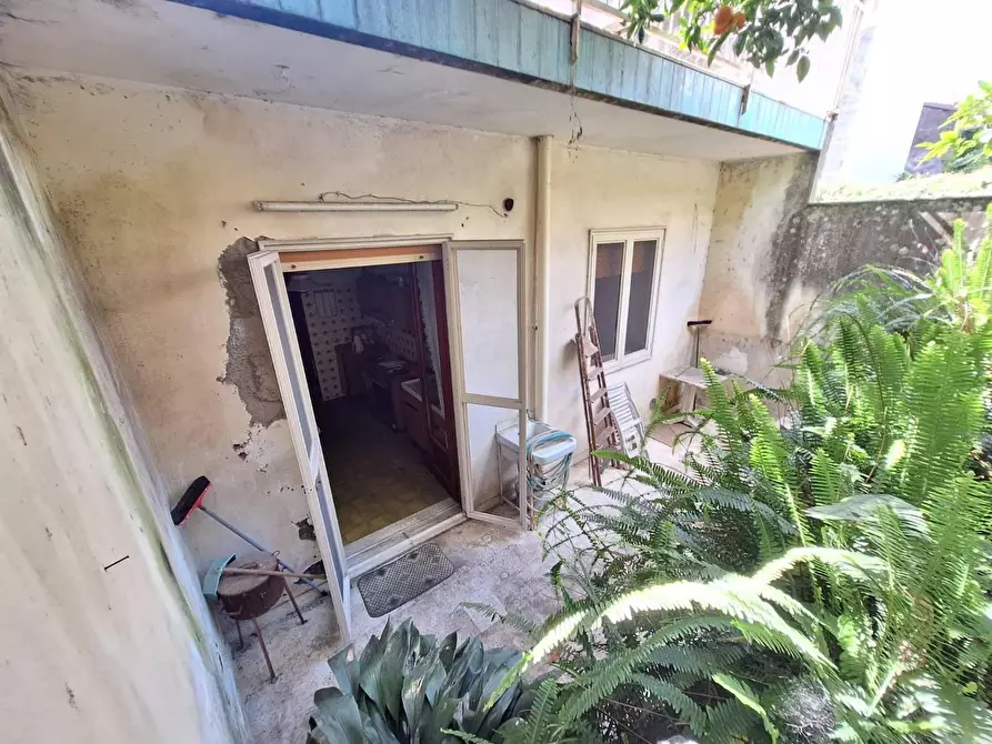 Immagine 16 di Casa indipendente in vendita  in PIAZZA san leopoldo a Aci Catena