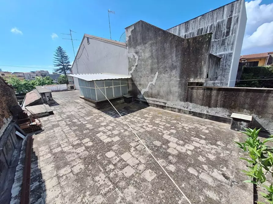 Immagine 18 di Casa indipendente in vendita  in PIAZZA san leopoldo a Aci Catena