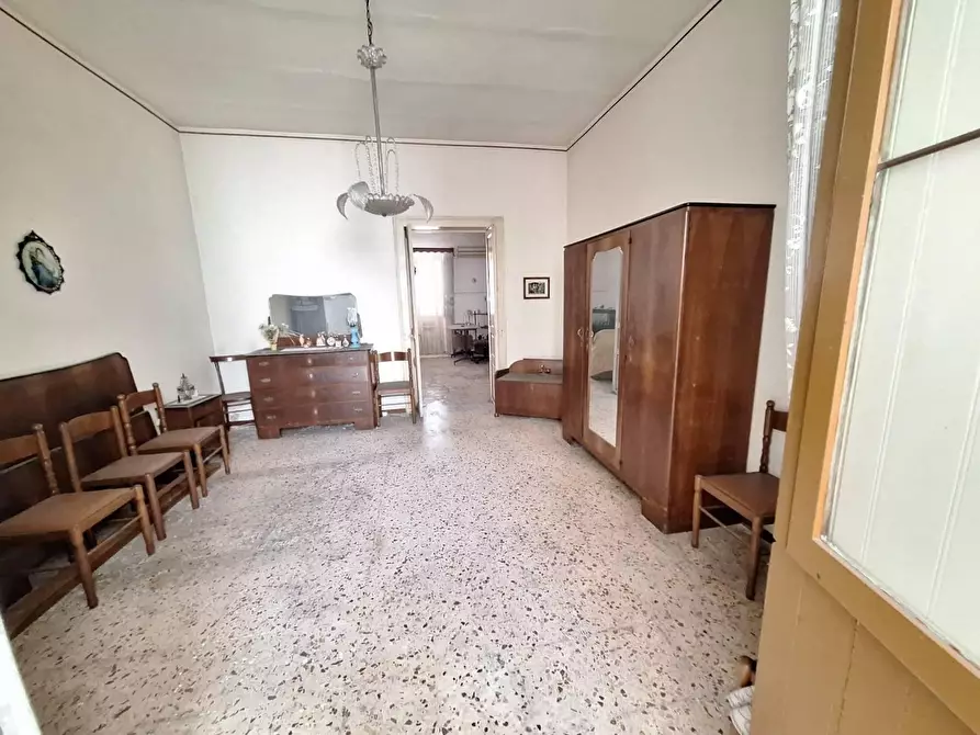 Immagine 3 di Casa indipendente in vendita  in PIAZZA san leopoldo a Aci Catena