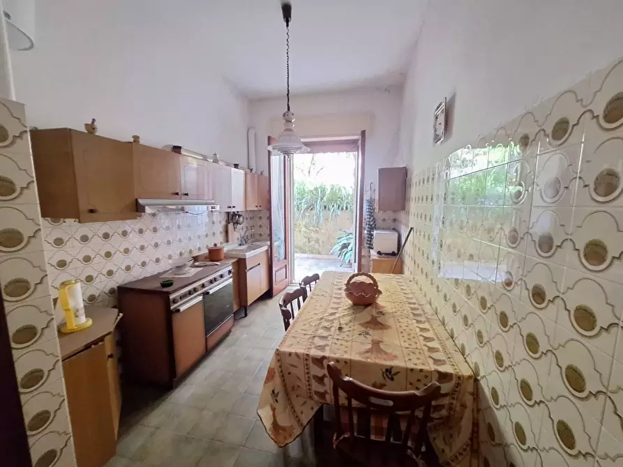 Immagine 8 di Casa indipendente in vendita  in PIAZZA san leopoldo a Aci Catena