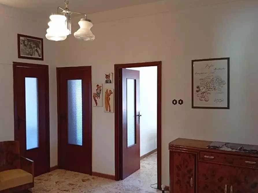 Immagine 5 di Villa in vendita  a Taranto