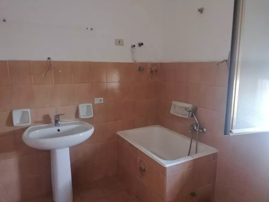 Immagine 3 di Appartamento in vendita  in VIA domenico savino a Taranto