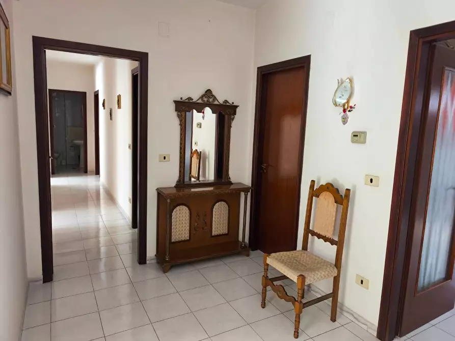 Immagine 13 di Appartamento in vendita  in CORSO umberto I a Avellino