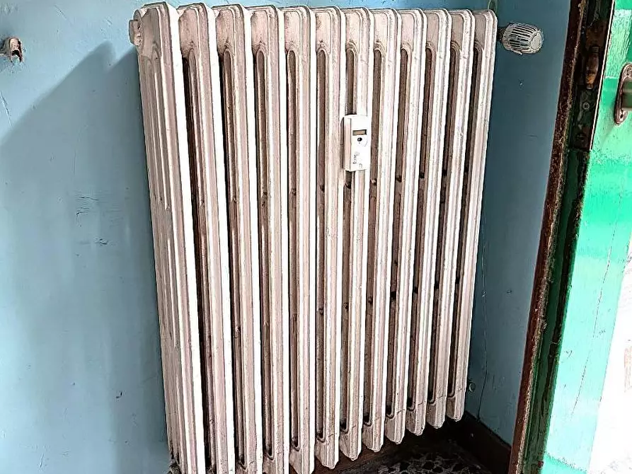 Immagine 11 di Locale commerciale in affitto  in VIA vanchiglia 45 a Torino