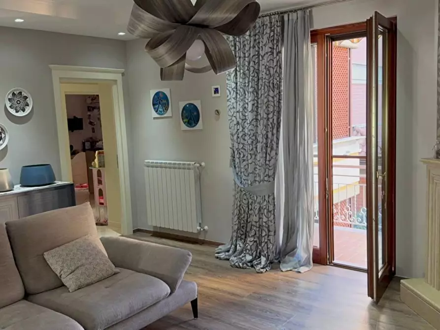 Immagine 10 di Appartamento in vendita  a Avellino