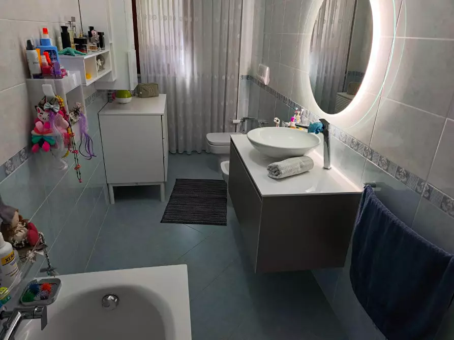 Immagine 16 di Appartamento in vendita  a Avellino