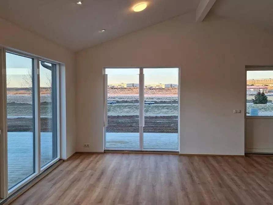 Immagine 4 di Terreno residenziale in vendita  in VIA fonte becci a Lucignano