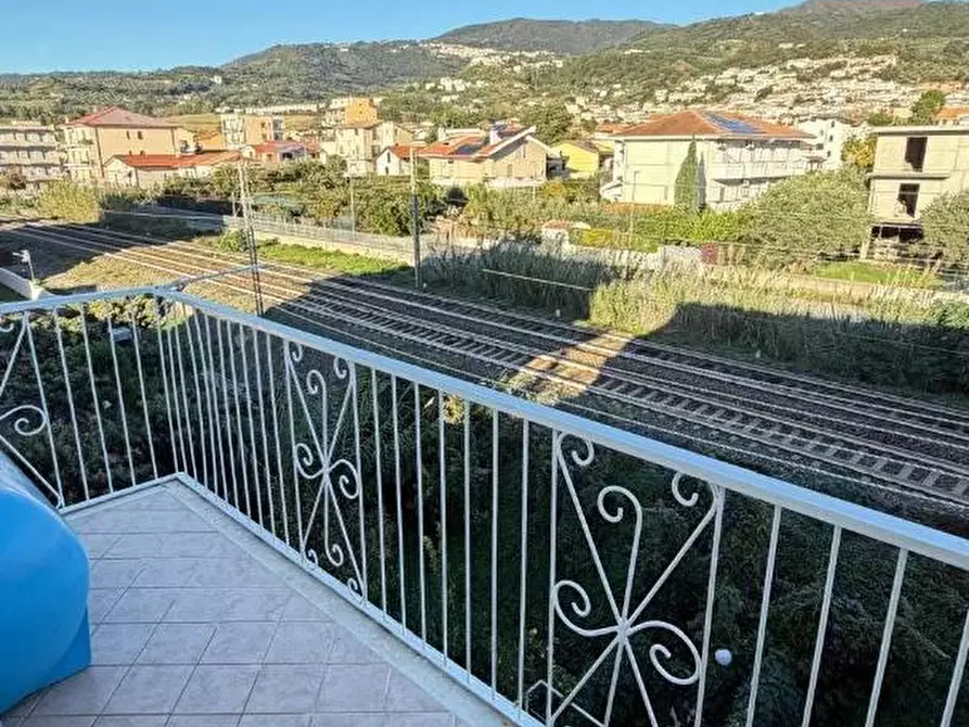 Immagine 10 di Appartamento in vendita  in TRAVERSA tre via firenza 11 a Gizzeria