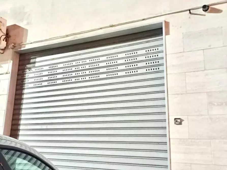 Immagine 2 di Locale commerciale in affitto  in VIA XXIV maggio a Torre Annunziata