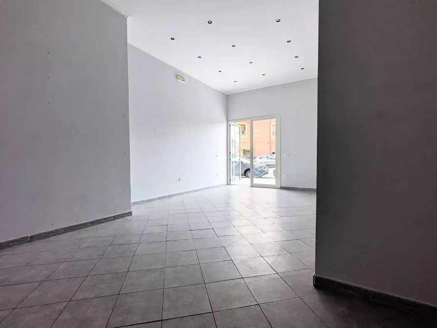 Immagine 4 di Locale commerciale in vendita  in VIA papa giovanni XXIII a Boscoreale