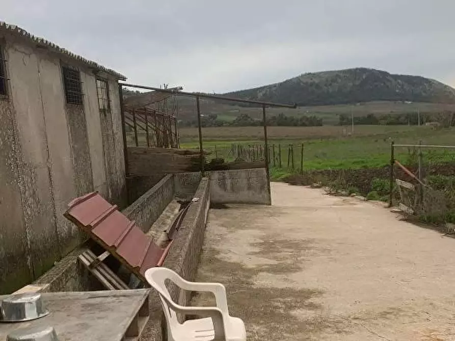 Immagine 5 di Villa in vendita  in CONTRADA rezza a Santa Cristina Gela