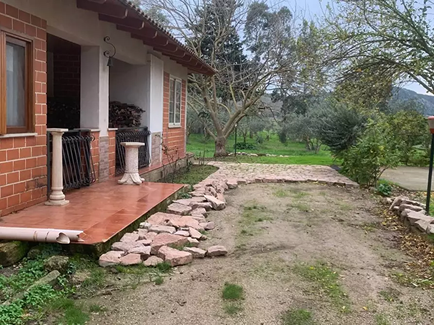 Immagine 1 di Villa in vendita  in CONTRADA rezza a Santa Cristina Gela