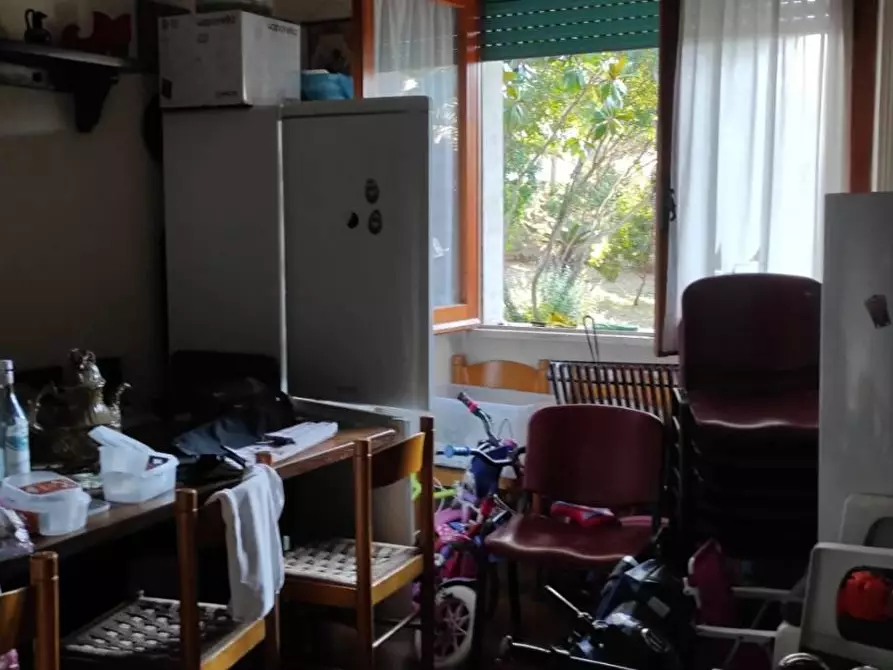 Immagine 13 di Villa in vendita  in VIA tevere a Anzio