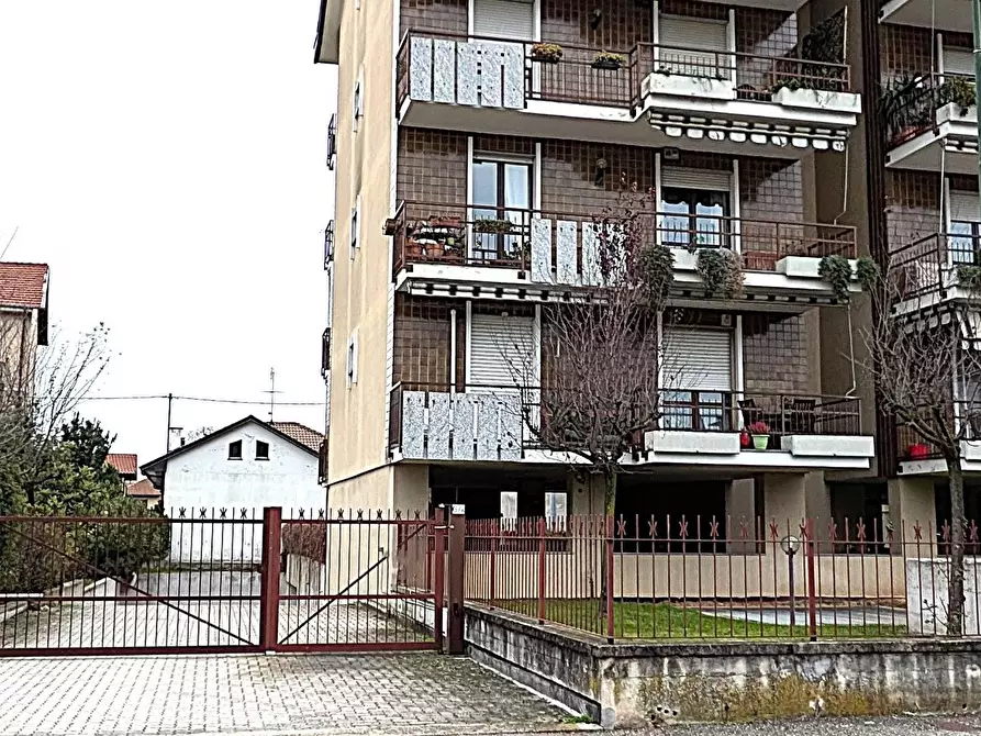 Immagine 3 di Box auto in vendita  in VIA fratelli bandiera 6/A a Orbassano