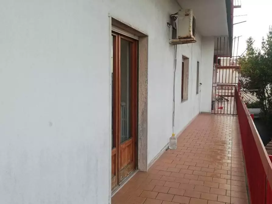 Immagine 5 di Appartamento in vendita  in VIA belle arti 5 a Taranto