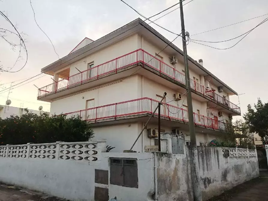 Immagine 6 di Appartamento in vendita  in VIA belle arti 5 a Taranto