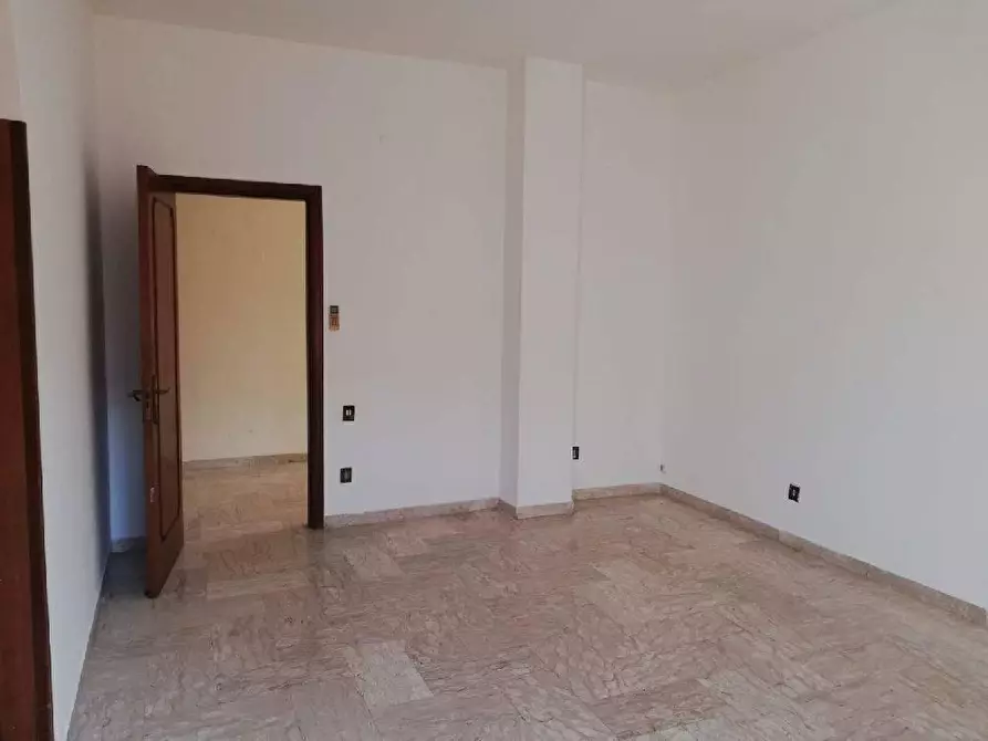 Immagine 10 di Appartamento in vendita  in VIA belle arti 5 a Taranto