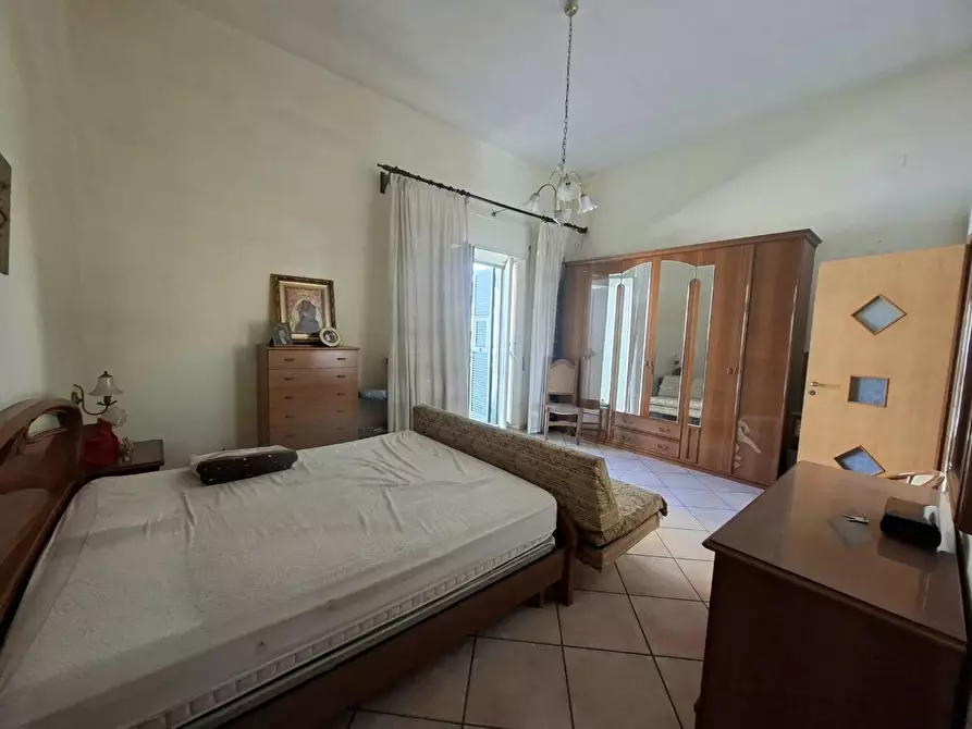 Immagine 6 di Appartamento in vendita  in VIA vittorio  veneto a Torre Annunziata