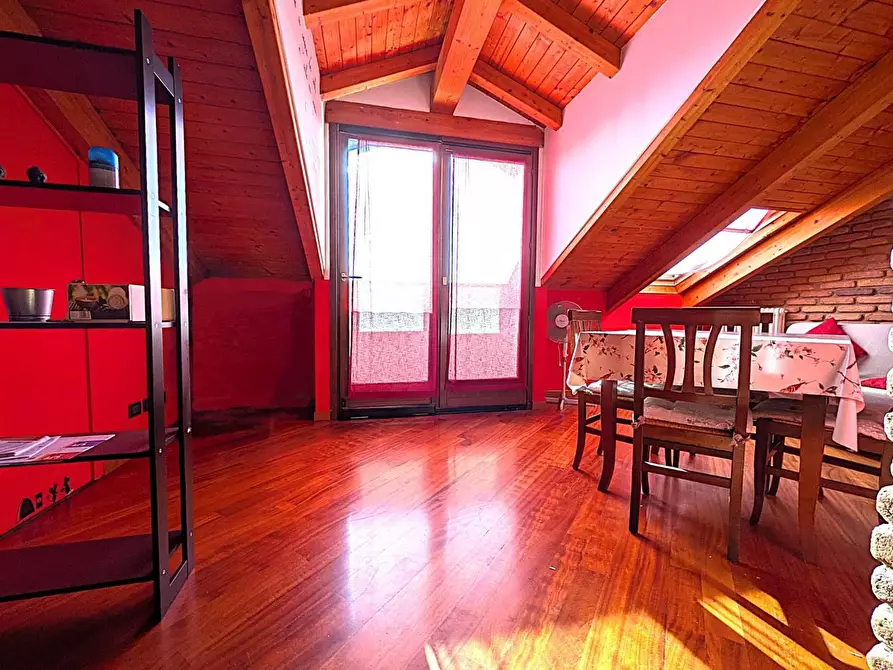 Immagine 5 di Attico in vendita  in VIA treviso 55 a Torino