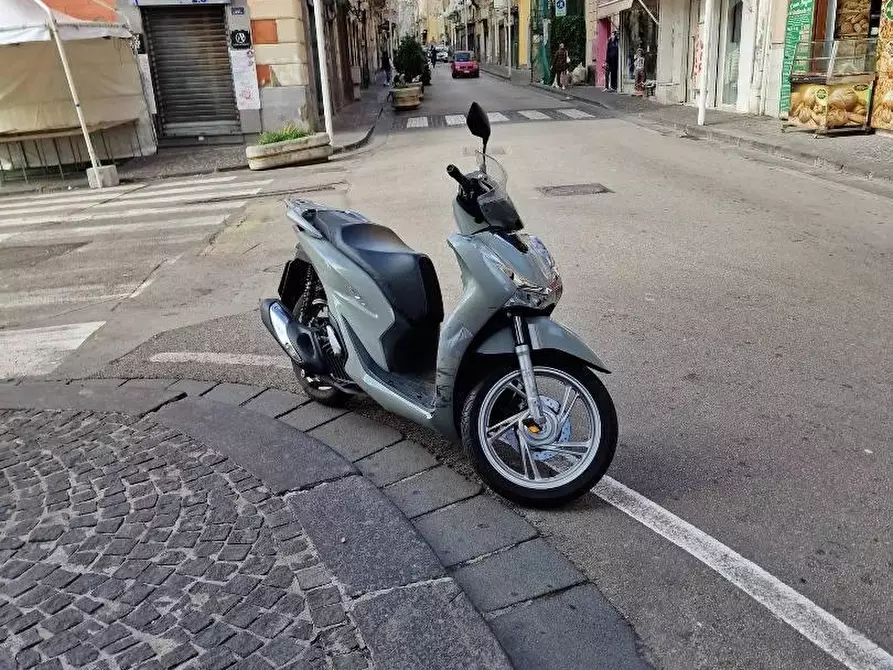 Immagine 5 di Locale commerciale in vendita  in vittorio emanuele a Torre Annunziata