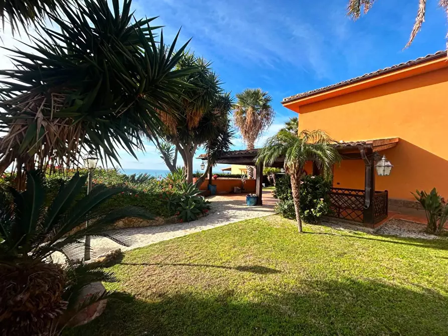 Immagine 4 di Villa in vendita  in VIA mandarino a Porto Empedocle